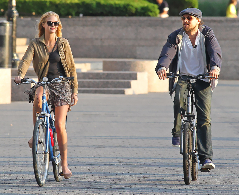 Леонардо ДиКаприо и Эрин Хезертон отправились на прекрасную велосипедную прогулку в Нью-Йорке - голая правда